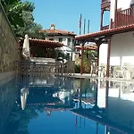 Kaya 4*
