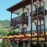 Kaya Hotel