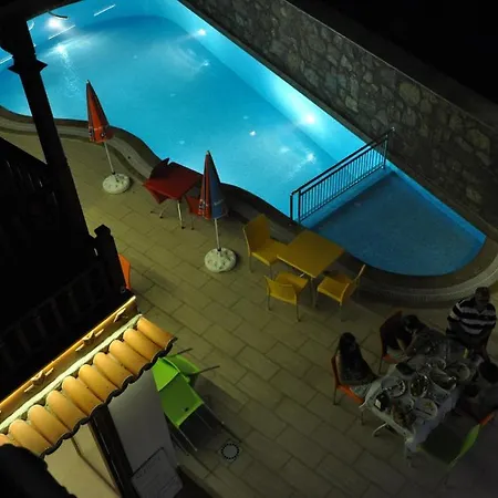 Kaya Otel
